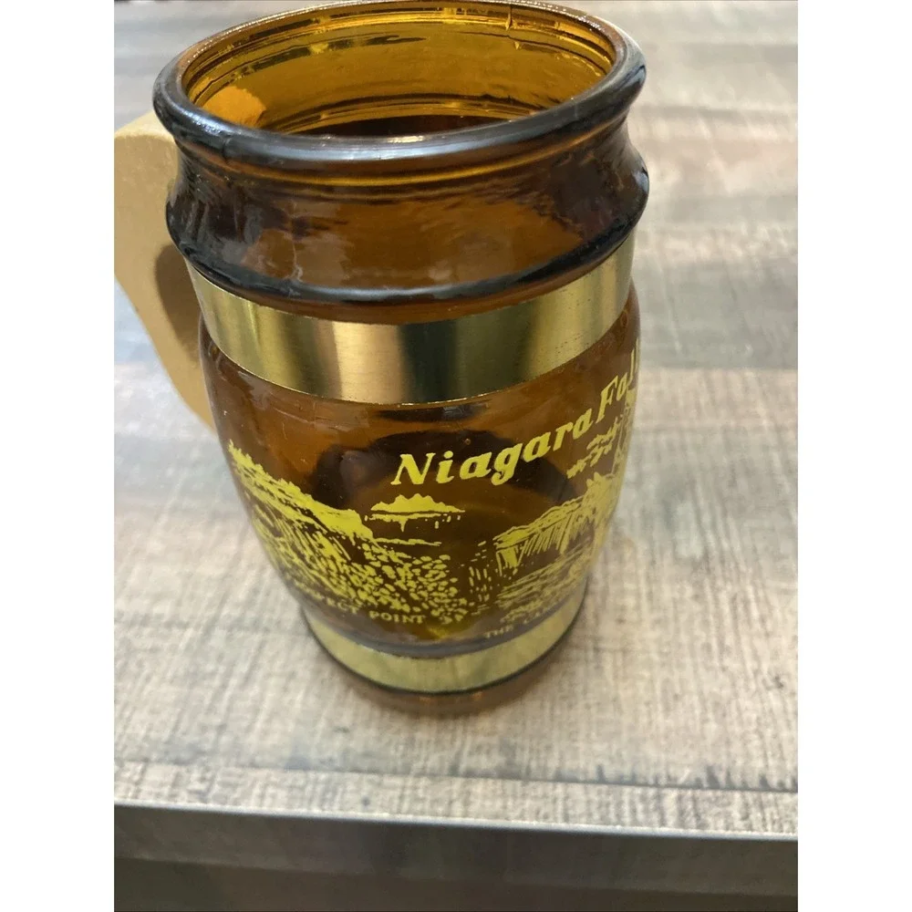 Vintage Niagara Falls, Canada Souvenir Wood Handled‎ Collectible Drinking Mug